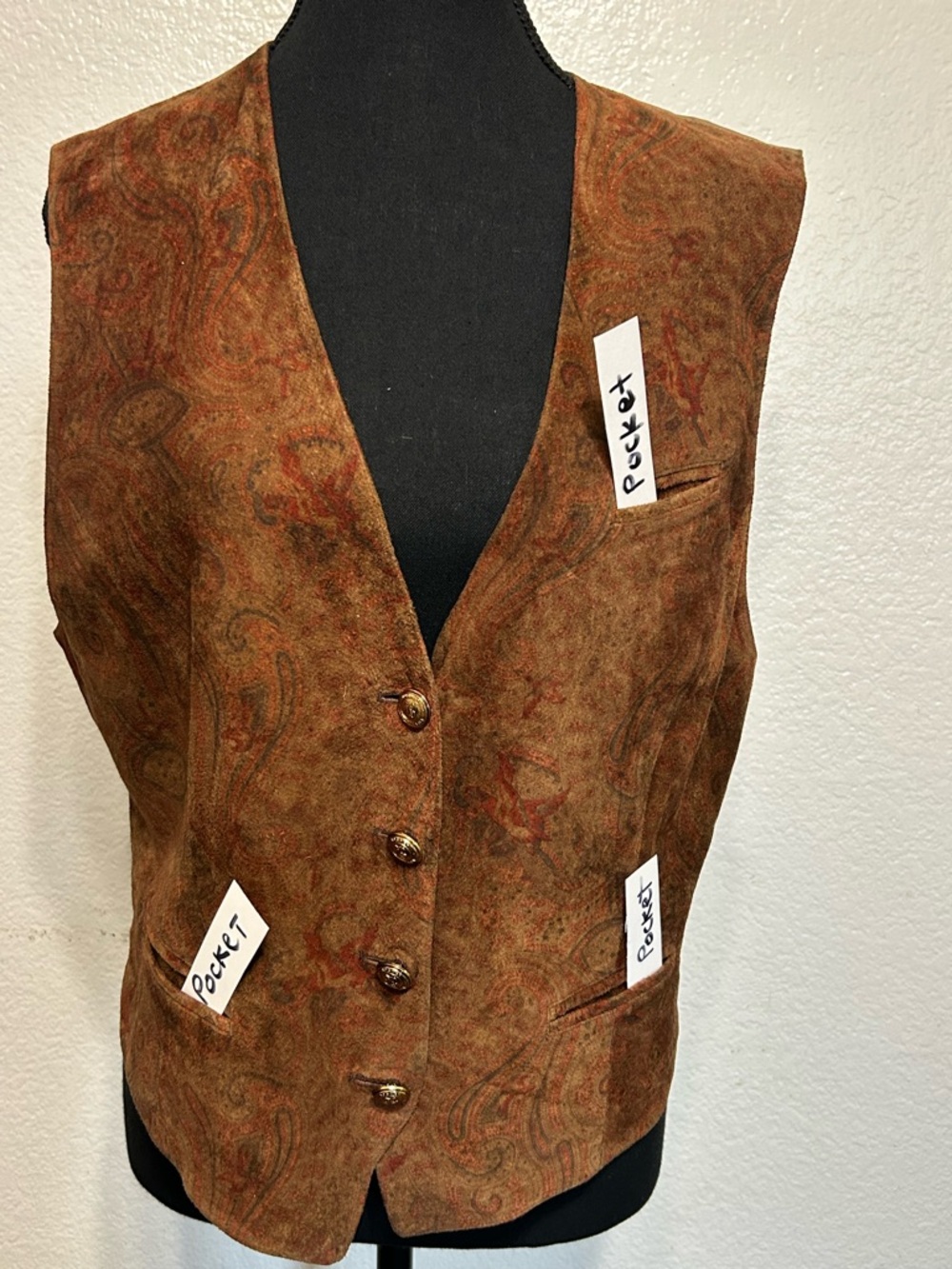 Bogner Vintage Brown Pig
Suede Paisley Vest
Women's US 12